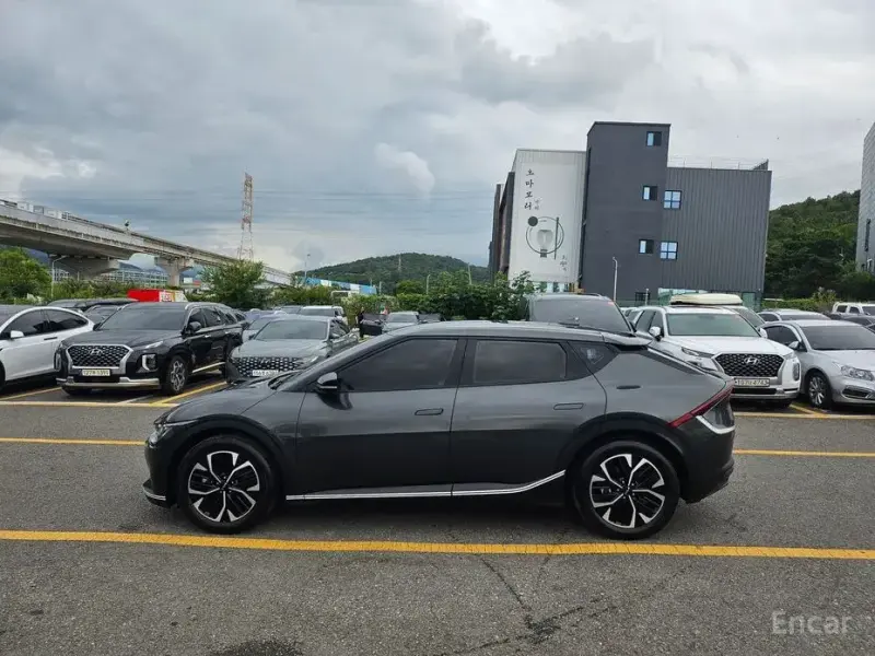 2023 Kia EV6 с пробегом 43 440 км