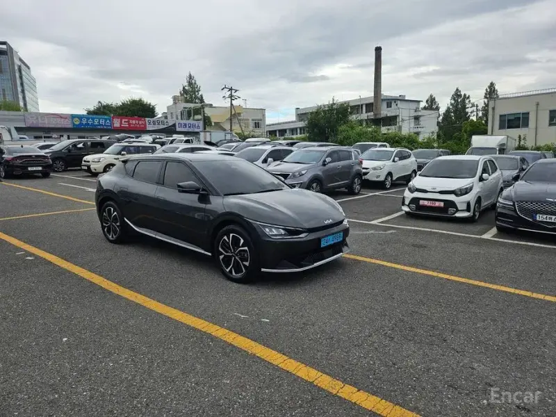 2023 Kia EV6 с пробегом 43 440 км