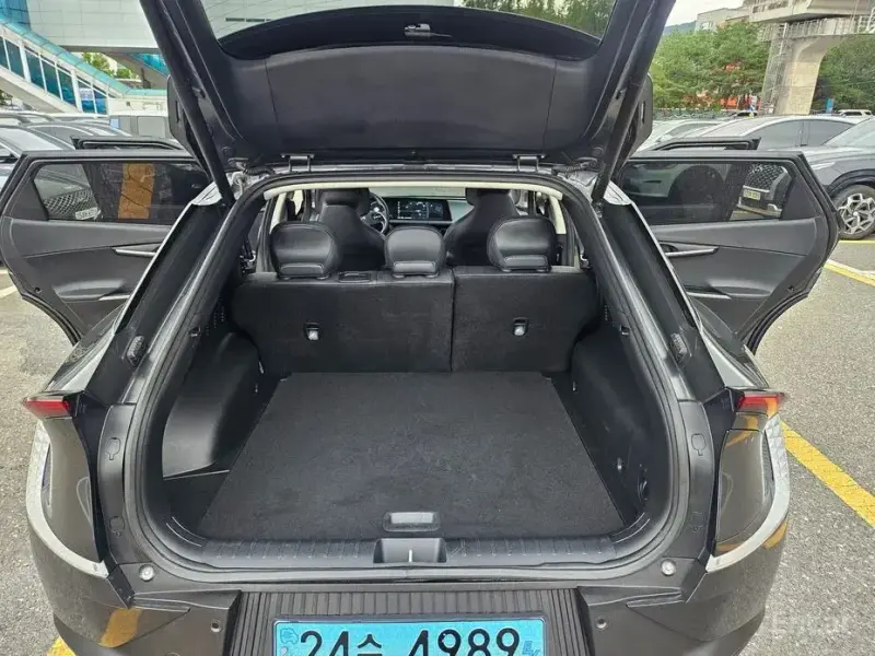 2023 Kia EV6 с пробегом 43 440 км
