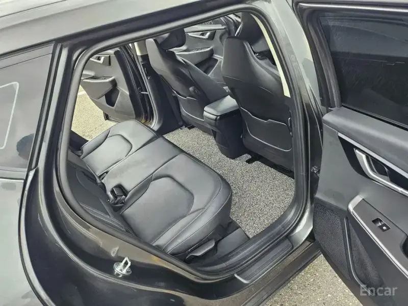 2023 Kia EV6 с пробегом 43 440 км