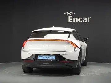 2024 Kia EV6 с пробегом 47 270 км