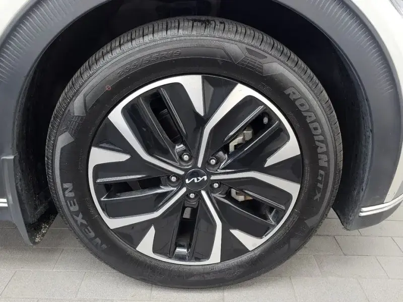 2022 Kia EV6 с пробегом 96 337 км