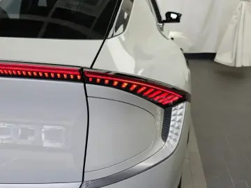 2022 Kia EV6 с пробегом 96 337 км