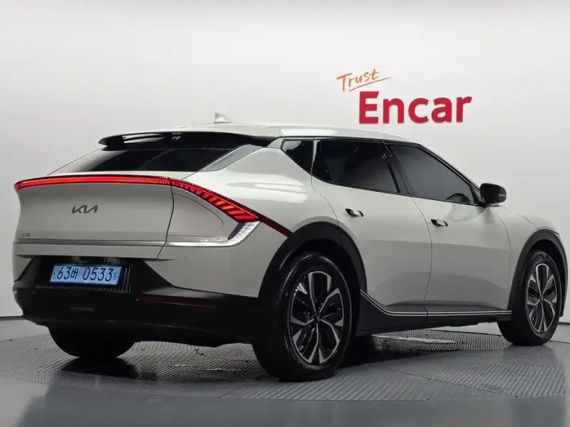 2022 Kia EV6 с пробегом 21 115 км