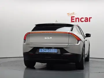 2022 Kia EV6 с пробегом 21 115 км