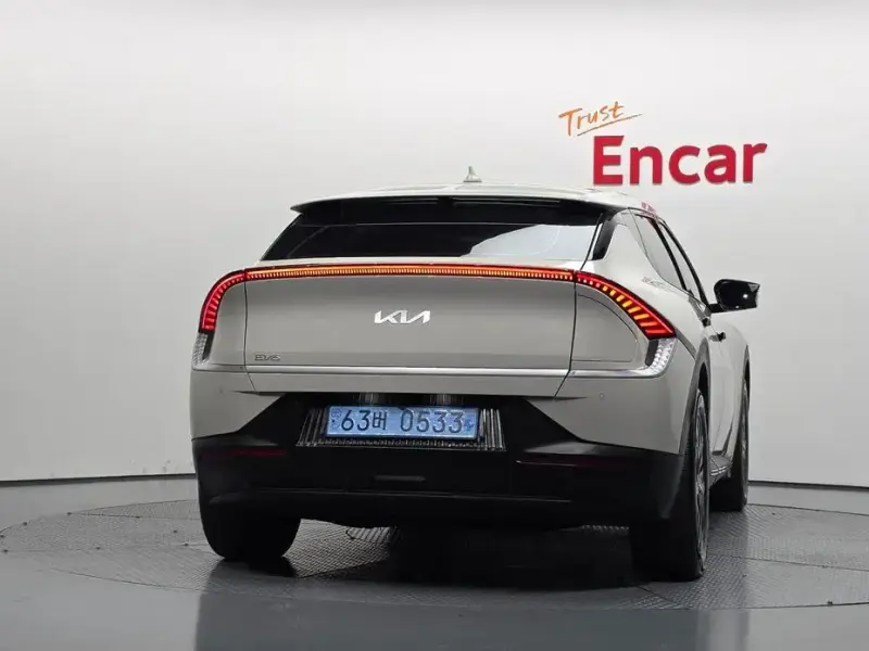 2022 Kia EV6 с пробегом 21 115 км