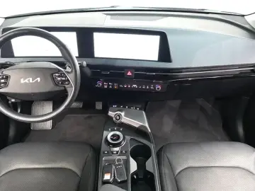 2022 Kia EV6 с пробегом 21 115 км