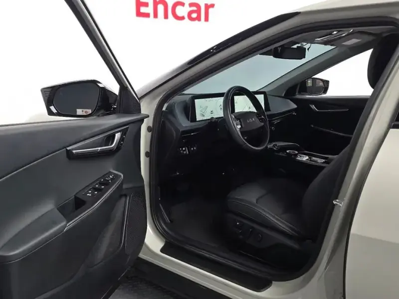 2022 Kia EV6 с пробегом 21 115 км