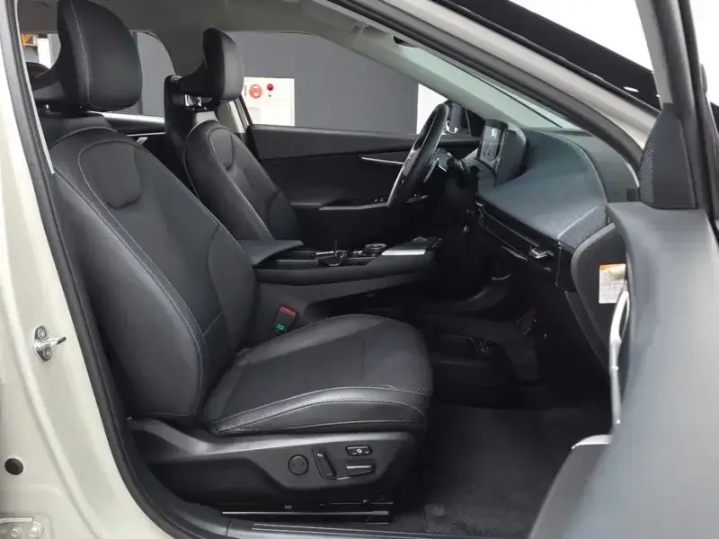 2022 Kia EV6 с пробегом 21 115 км