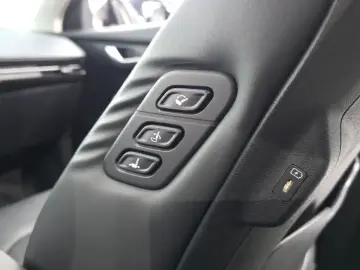 2022 Kia EV6 с пробегом 21 115 км