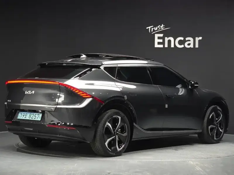 2023 Kia EV6 с пробегом 34 384 км