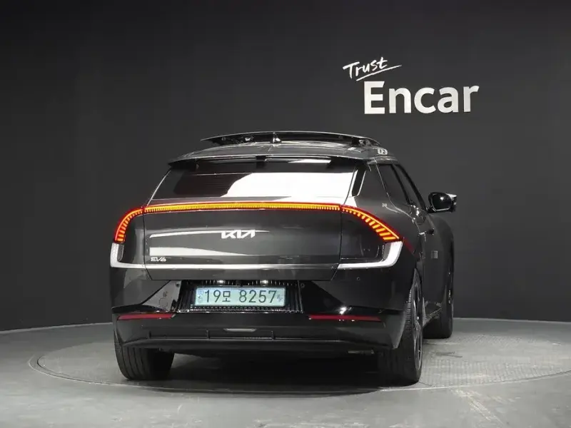 2023 Kia EV6 с пробегом 34 384 км