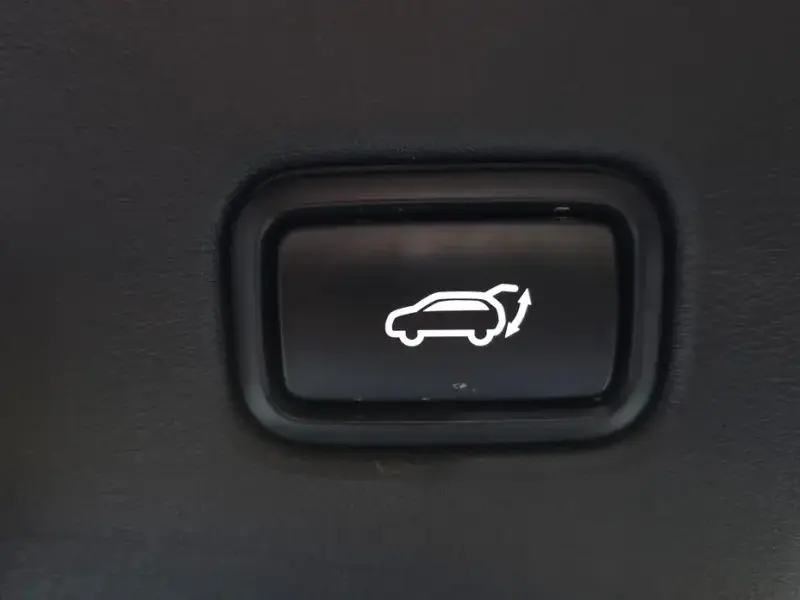 2022 Kia EV6 с пробегом 21 115 км