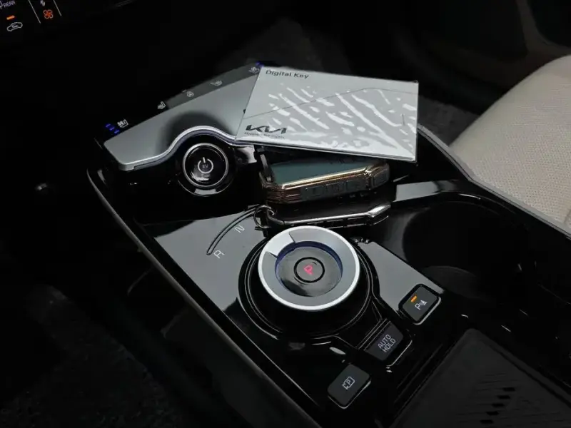 2023 Kia EV6 с пробегом 34 384 км