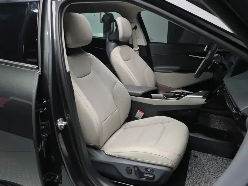 2023 Kia EV6 с пробегом 34 384 км