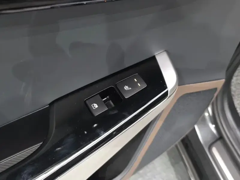 2023 Kia EV6 с пробегом 34 384 км