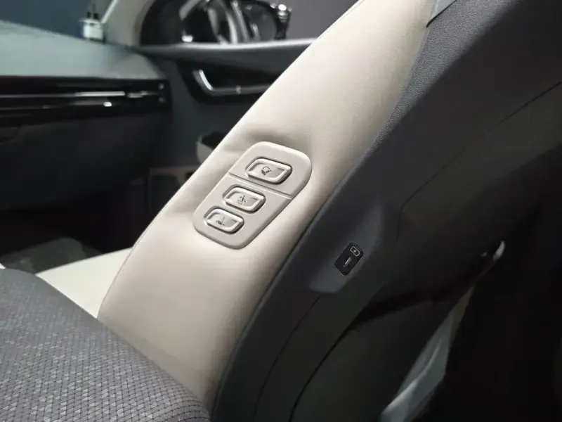 2023 Kia EV6 с пробегом 34 384 км