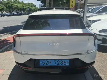 2024 Kia EV6 с пробегом 56 123 км