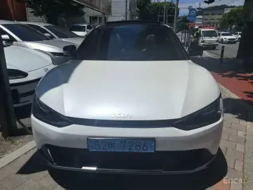 2024 Kia EV6 с пробегом 56 123 км