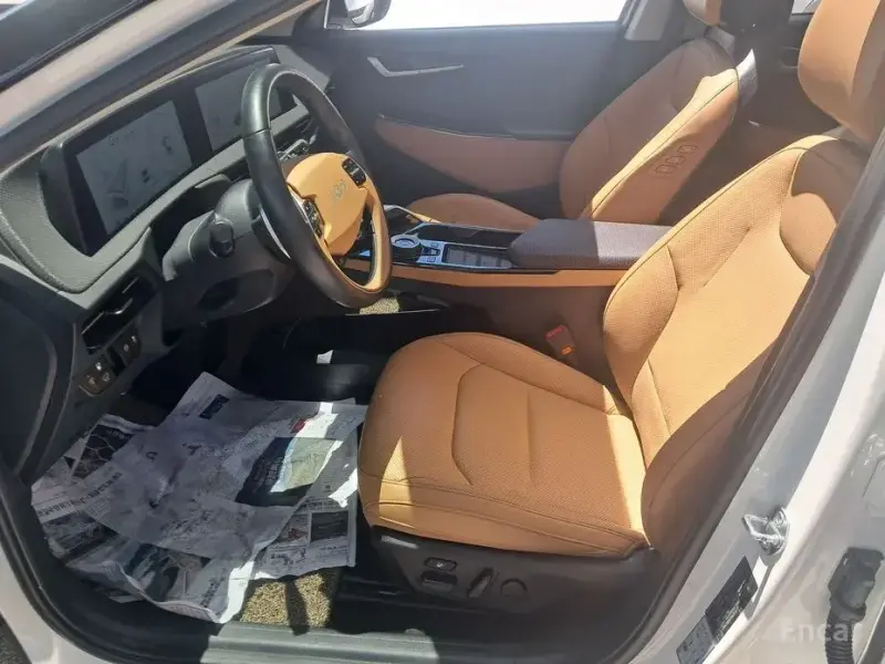 2024 Kia EV6 с пробегом 56 123 км