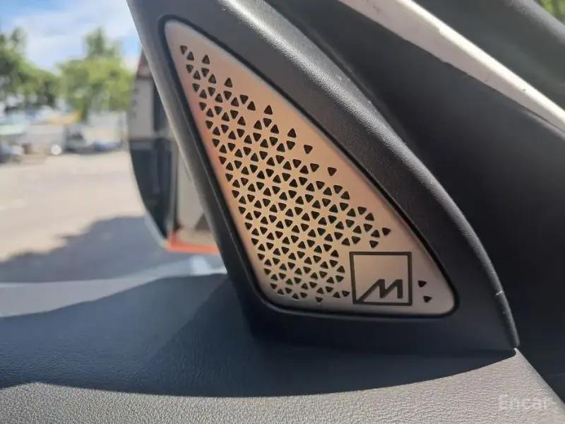 2024 Kia EV6 с пробегом 56 123 км