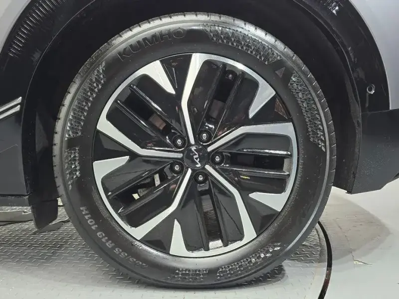 2022 Kia EV6 с пробегом 69 152 км