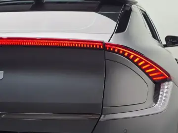 2022 Kia EV6 с пробегом 69 152 км