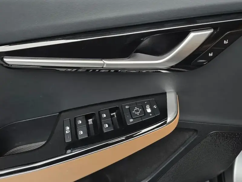 2022 Kia EV6 с пробегом 69 152 км