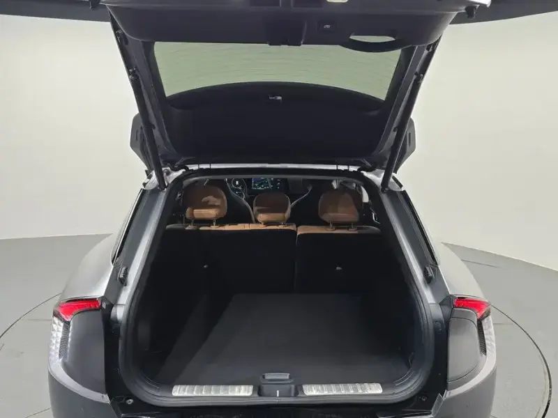 2022 Kia EV6 с пробегом 69 152 км