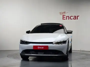 2022 Kia EV6 с пробегом 70 200 км