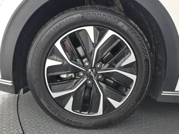 2022 Kia EV6 с пробегом 70 200 км