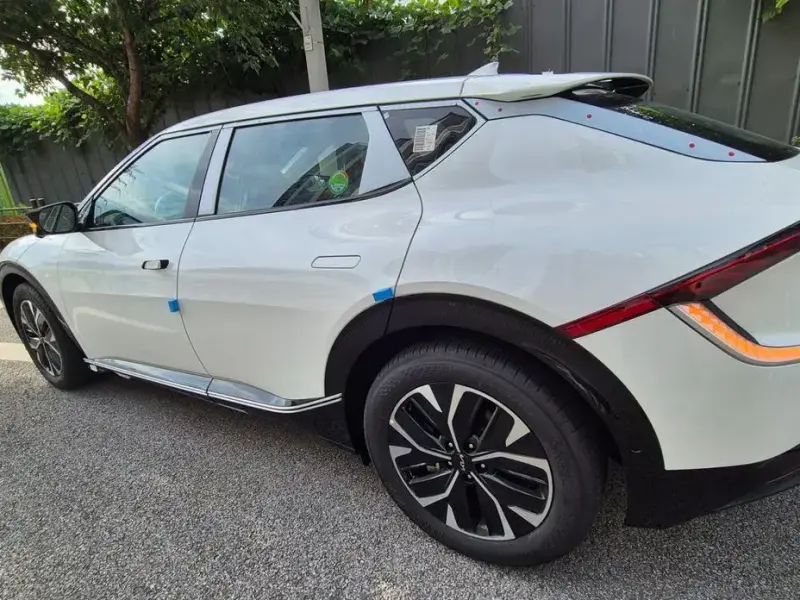 2022 Kia EV6 с пробегом 90 км