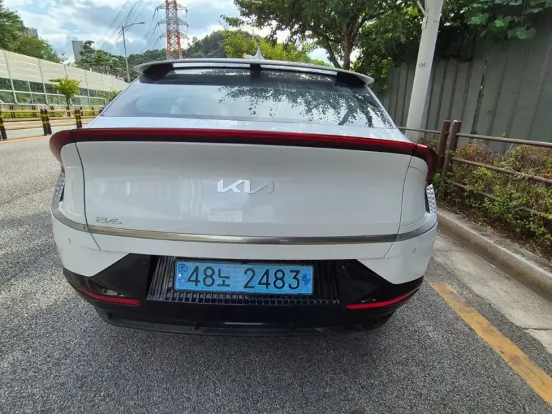 2022 Kia EV6 с пробегом 90 км