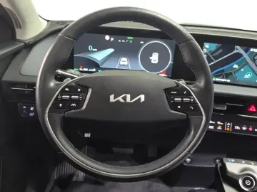 2022 Kia EV6 с пробегом 70 200 км