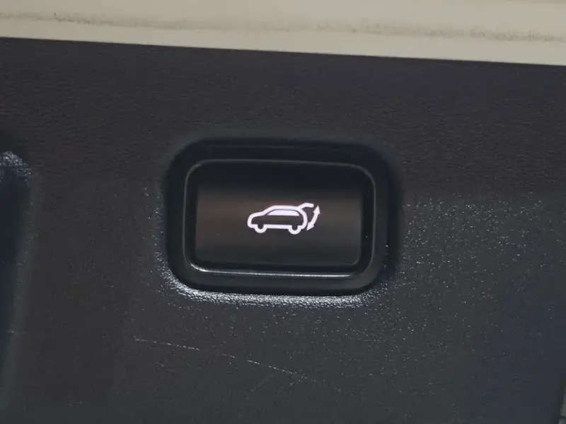 2022 Kia EV6 с пробегом 70 200 км