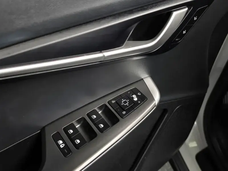 2022 Kia EV6 с пробегом 70 200 км