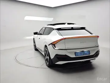 2022 Kia EV6 с пробегом 39 847 км