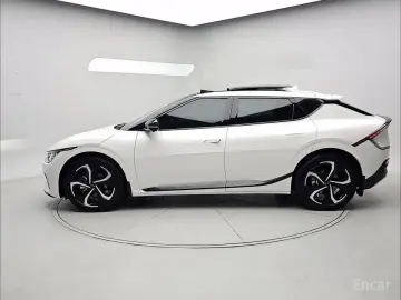 2022 Kia EV6 с пробегом 39 847 км