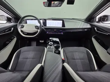 2022 Kia EV6 с пробегом 39 847 км