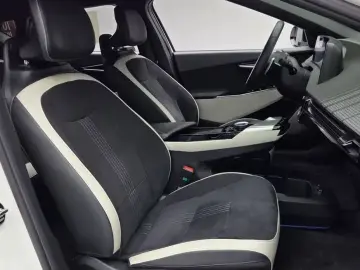 2022 Kia EV6 с пробегом 39 847 км