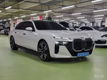 2023 BMW i7 с пробегом 94 239 км