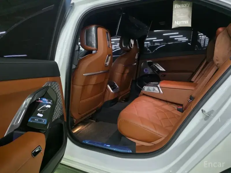 2023 BMW i7 с пробегом 94 239 км