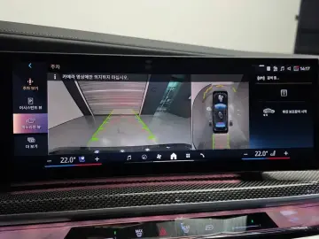 2023 BMW i7 с пробегом 50 761 км