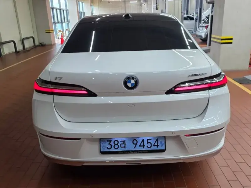 2026 BMW i7 с пробегом 1 900 км