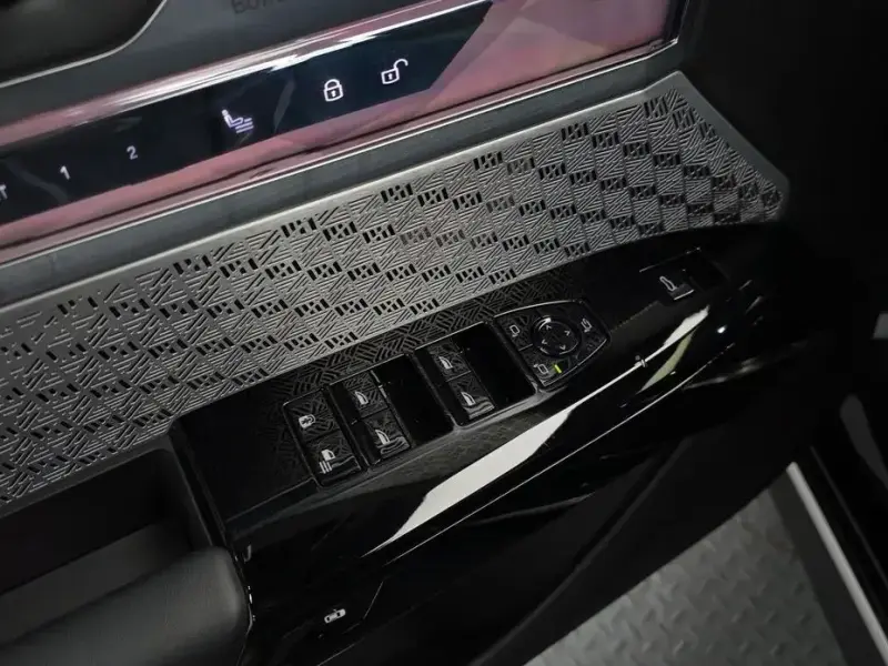 2023 BMW i7 с пробегом 50 761 км