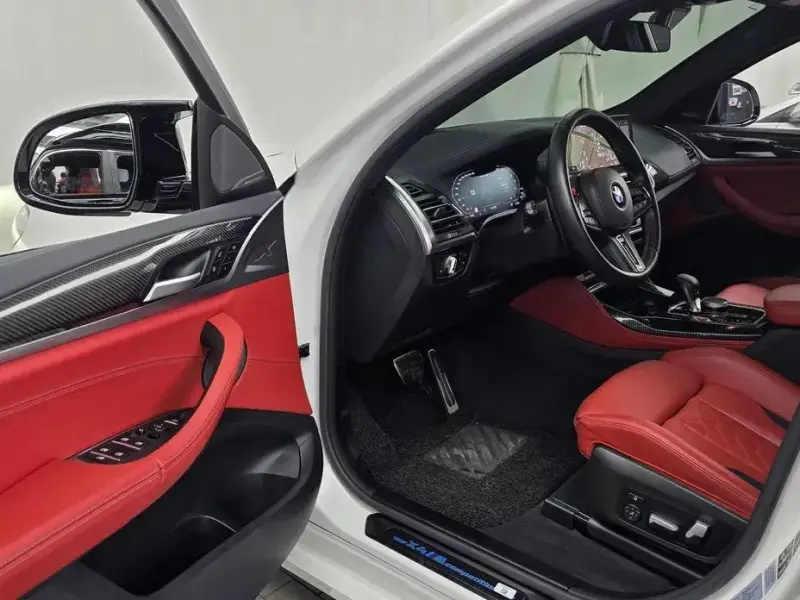 2023 BMW X5 M с пробегом 28 161 км
