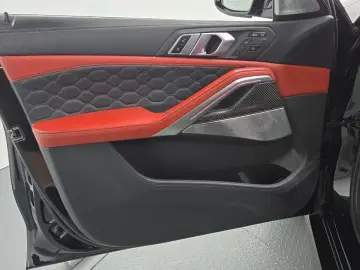 2021 BMW X6 M с пробегом 157 602 км