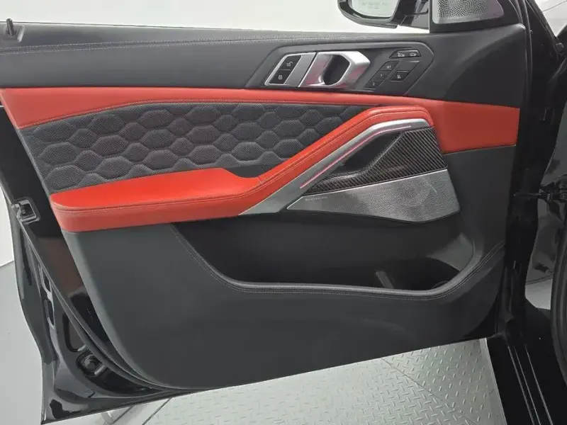 2021 BMW X6 M с пробегом 157 602 км