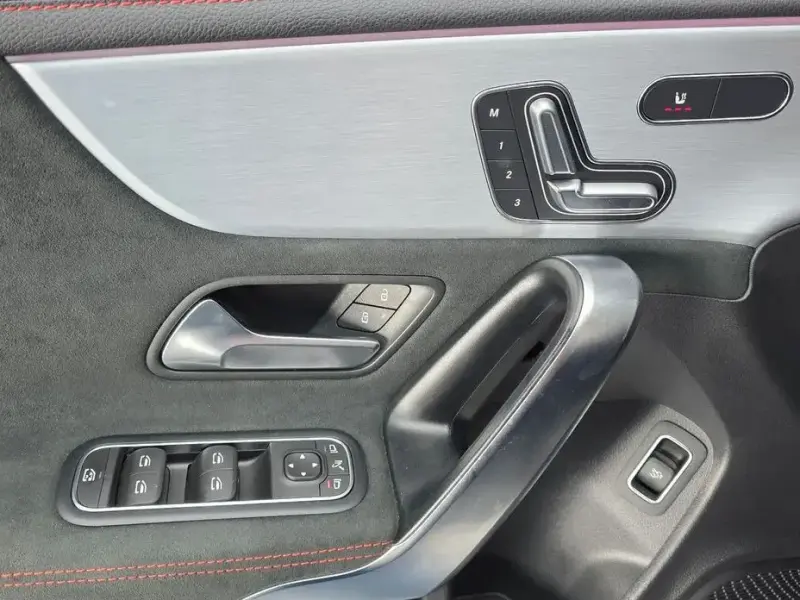 2022 Mercedes-Benz CLA с пробегом 12 970 км