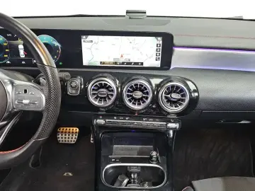 2022 Mercedes-Benz CLA с пробегом 101 321 км